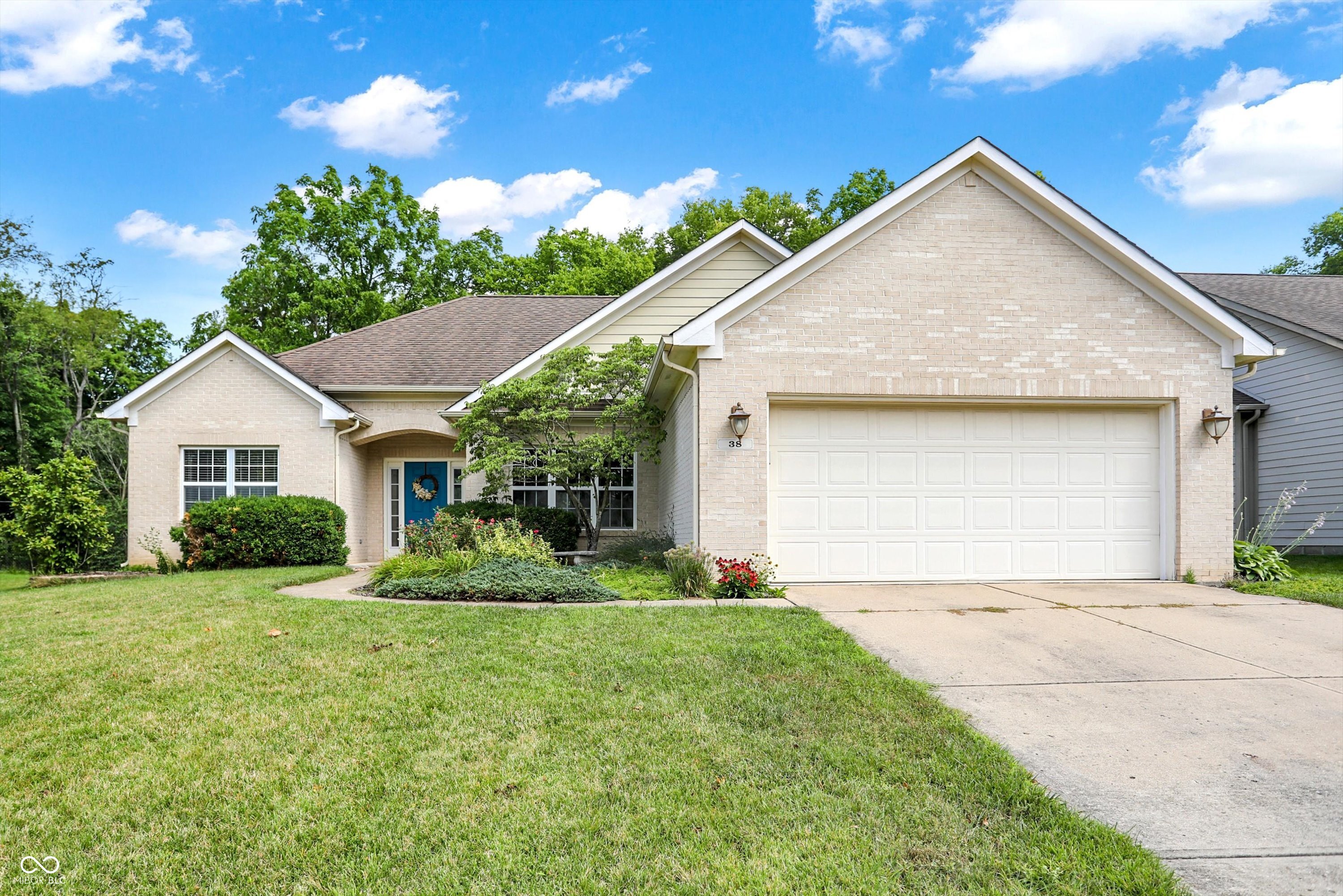 38 Golden Tree Lane Indianapolis IN 46227