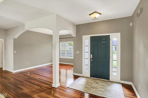 38 Golden Tree Lane Indianapolis IN 46227