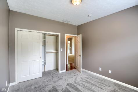 38 Golden Tree Lane Indianapolis IN 46227