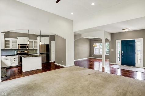 38 Golden Tree Lane Indianapolis IN 46227