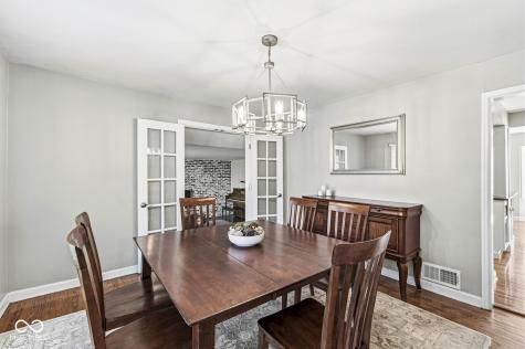 635 E 84th Street Indianapolis IN 46240