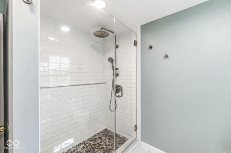 635 E 84th Street Indianapolis IN 46240