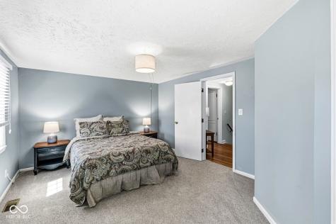 635 E 84th Street Indianapolis IN 46240