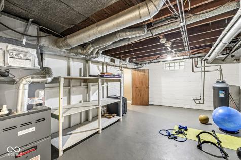 635 E 84th Street Indianapolis IN 46240