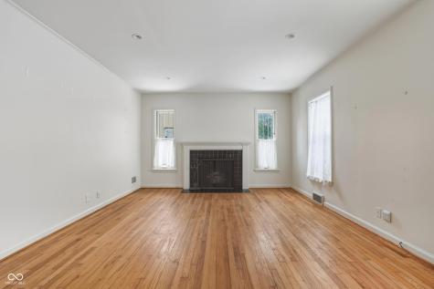 5214 Woodside Drive Indianapolis IN 46228