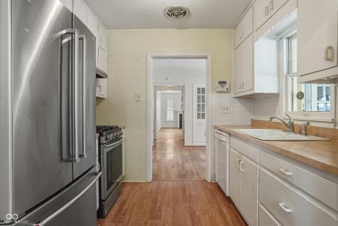 5214 Woodside Drive Indianapolis IN 46228