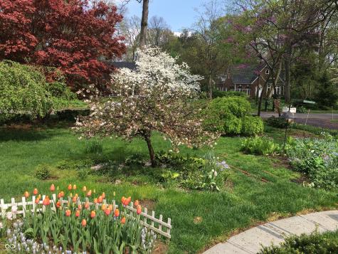 5214 Woodside Drive Indianapolis IN 46228