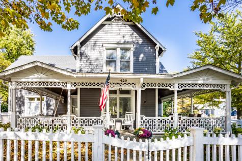420 W Pine Street Zionsville IN 46077