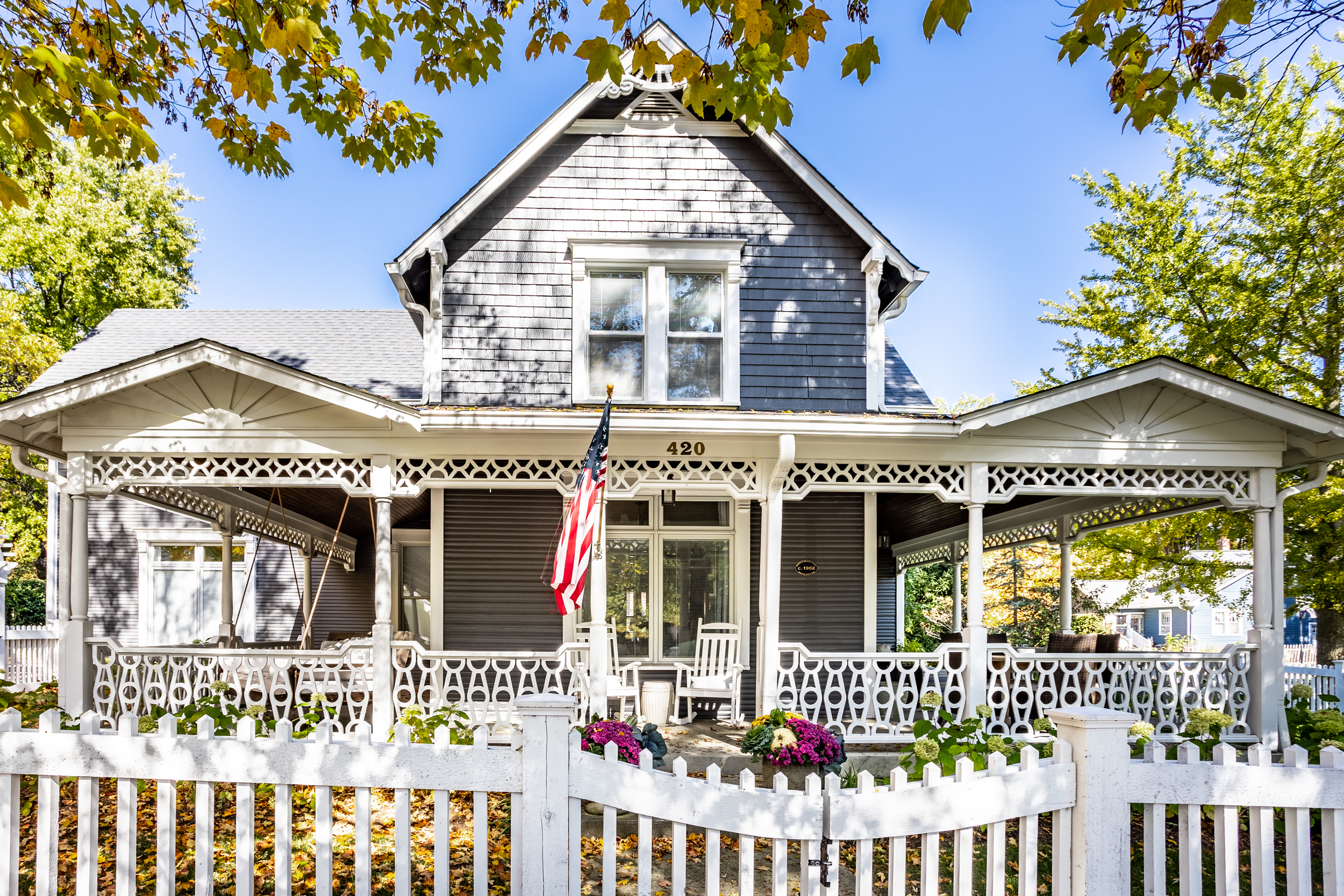 420 W Pine Street Zionsville IN 46077