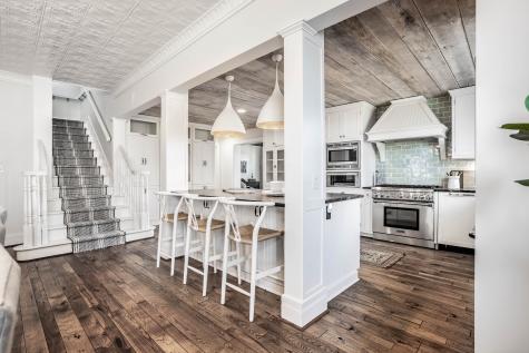 420 W Pine Street Zionsville IN 46077