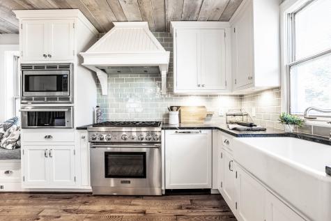 420 W Pine Street Zionsville IN 46077