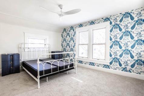 420 W Pine Street Zionsville IN 46077