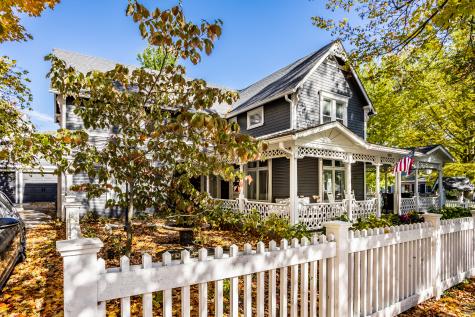 420 W Pine Street Zionsville IN 46077