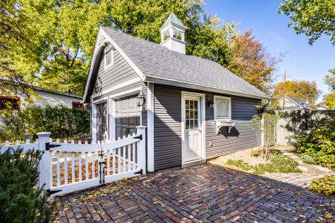 420 W Pine Street Zionsville IN 46077