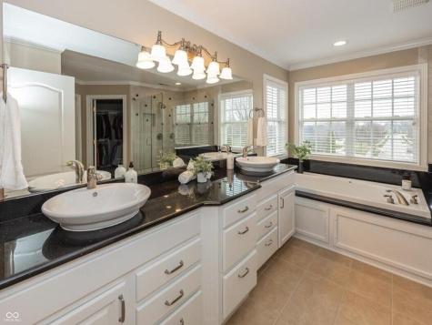 16802 Oak Manor Drive Westfield IN 46074