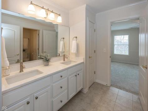 16802 Oak Manor Drive Westfield IN 46074