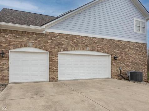 16802 Oak Manor Drive Westfield IN 46074