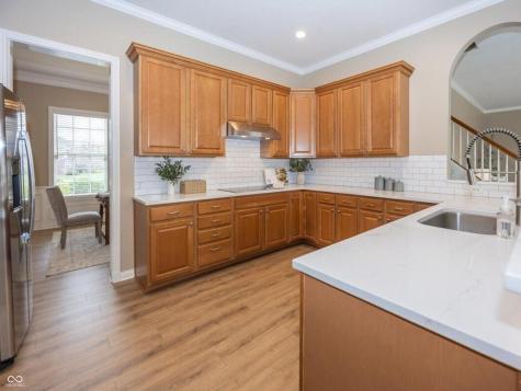 16802 Oak Manor Drive Westfield IN 46074