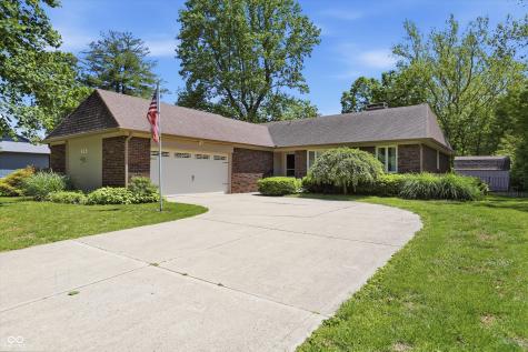 929 Briarwood Drive Greenwood IN 46142