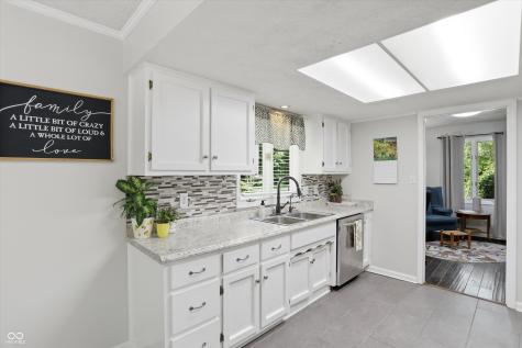 929 Briarwood Drive Greenwood IN 46142