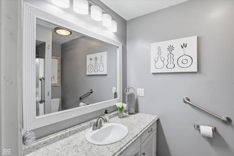 929 Briarwood Drive Greenwood IN 46142