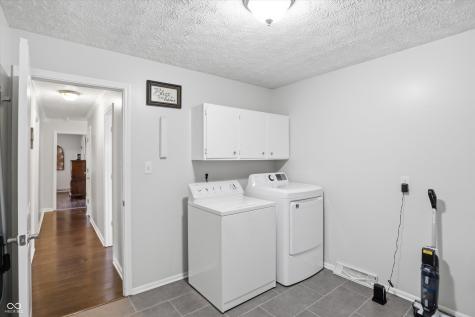 929 Briarwood Drive Greenwood IN 46142