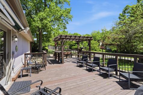 929 Briarwood Drive Greenwood IN 46142