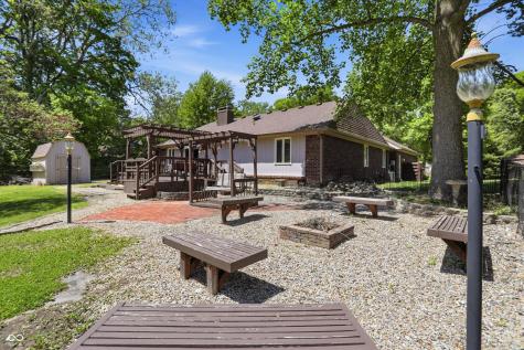929 Briarwood Drive Greenwood IN 46142