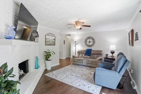 929 Briarwood Drive Greenwood IN 46142