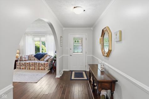 929 Briarwood Drive Greenwood IN 46142