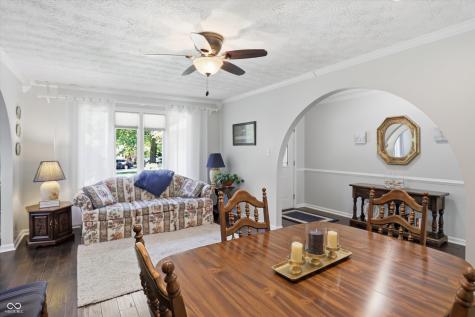 929 Briarwood Drive Greenwood IN 46142