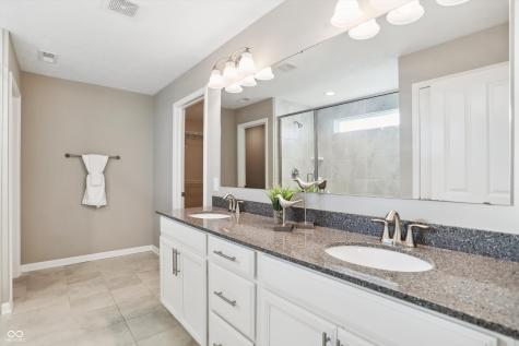 15662 Whelchel Drive Fishers IN 46037