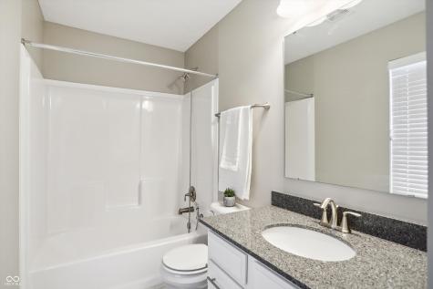 15662 Whelchel Drive Fishers IN 46037