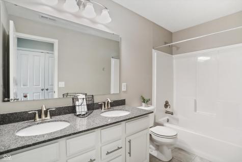 15662 Whelchel Drive Fishers IN 46037