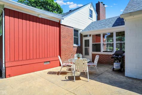300 Maple Street Greenwood IN 46142