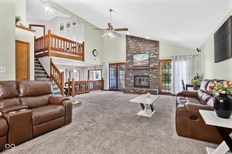 1142 Alydar Circle Indianapolis IN 46217