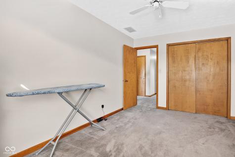 1142 Alydar Circle Indianapolis IN 46217