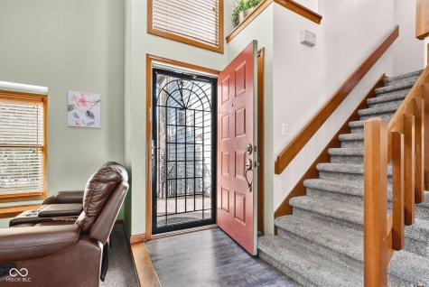 1142 Alydar Circle Indianapolis IN 46217