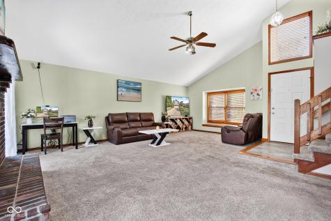 1142 Alydar Circle Indianapolis IN 46217