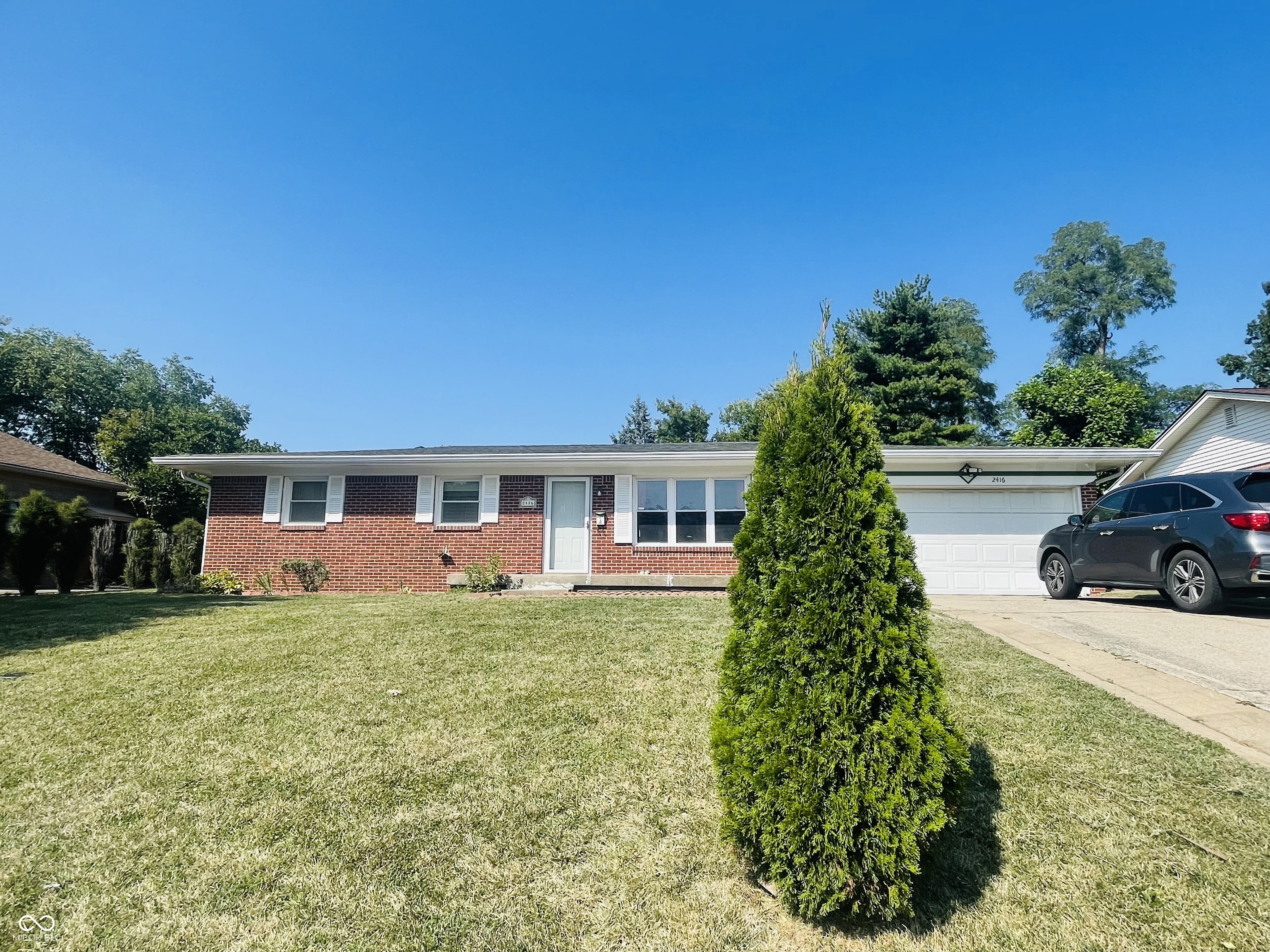 2416 Radcliffe Avenue Indianapolis IN 46227