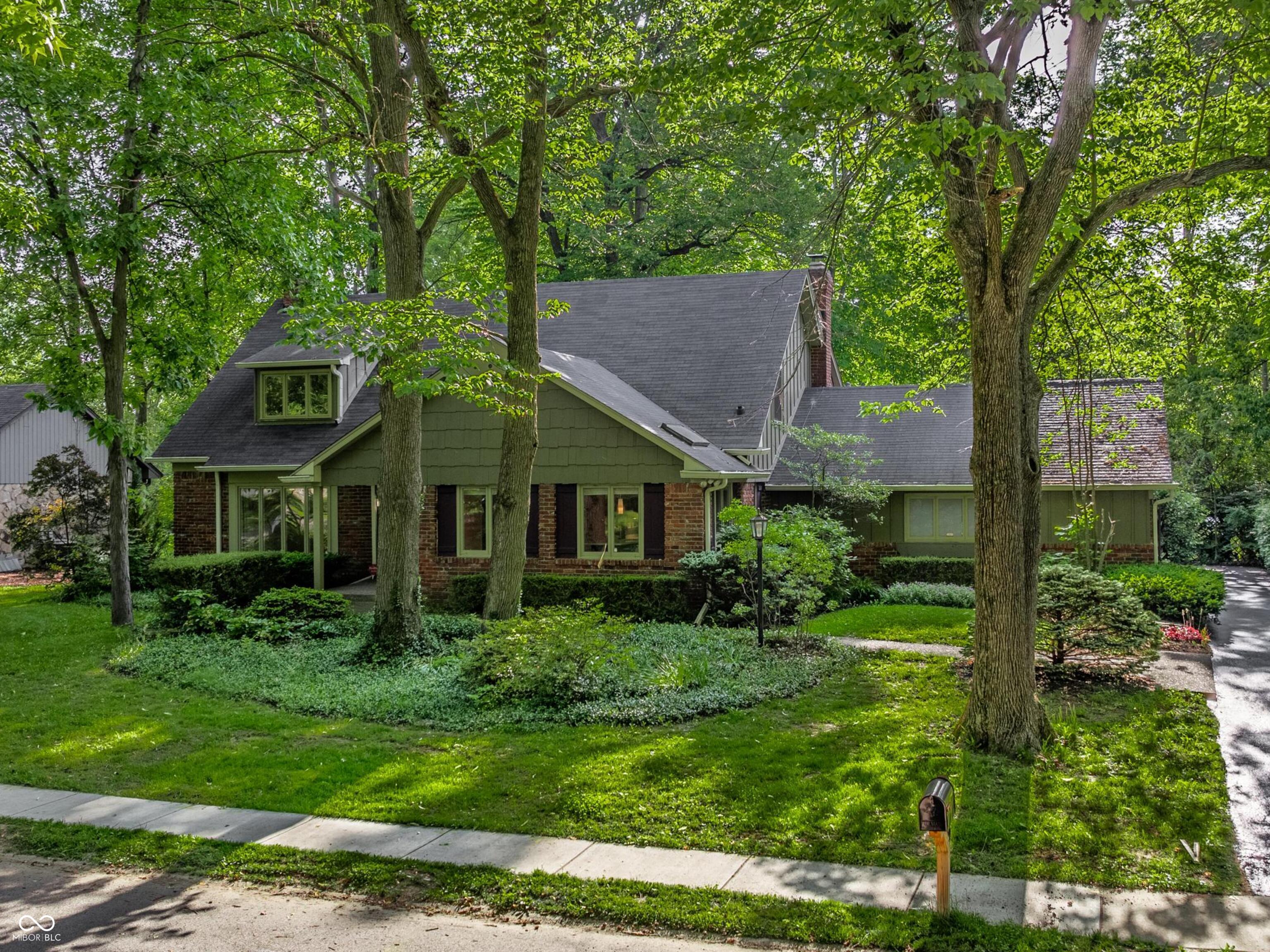 8829 Rexford Road Indianapolis IN 46260