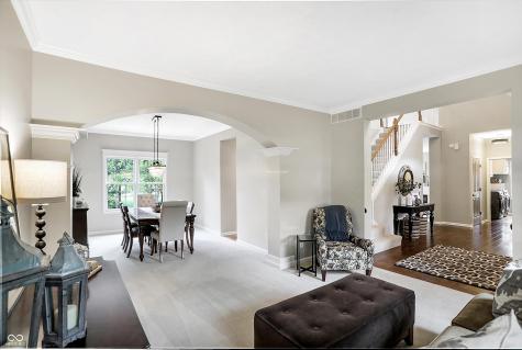 9094 Iris Lane Zionsville IN 46077