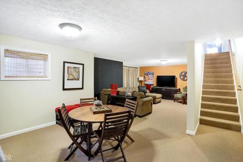 9094 Iris Lane Zionsville IN 46077