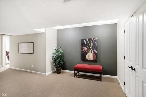 9094 Iris Lane Zionsville IN 46077