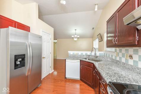 5831 Brobeck Lane Indianapolis IN 46254