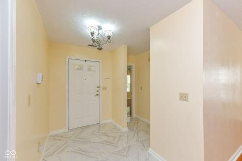 5831 Brobeck Lane Indianapolis IN 46254