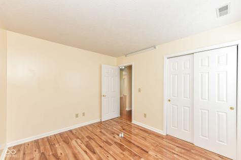 5831 Brobeck Lane Indianapolis IN 46254