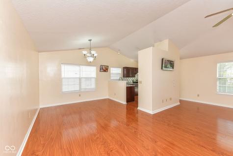 5831 Brobeck Lane Indianapolis IN 46254