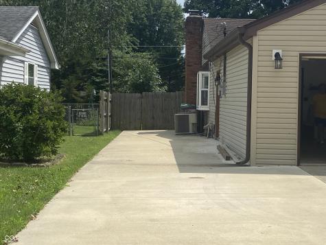 3519 25th Street Columbus IN 47203