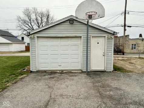 4953 Ford Street Speedway IN 46224